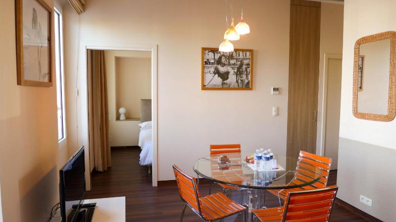 One bedroom Apartment with balcony Sea view image 3