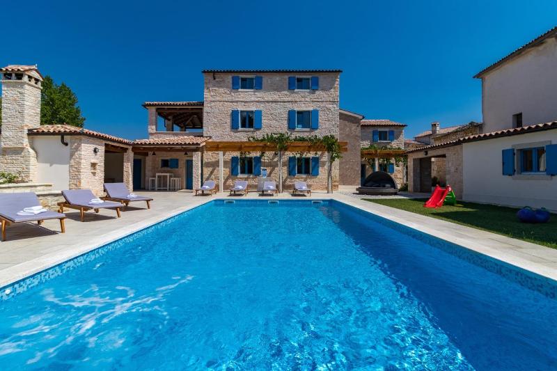 Villa with Private Pool image 1