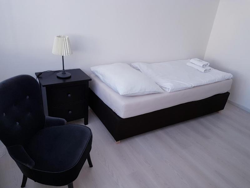 Economy Single Room image 4