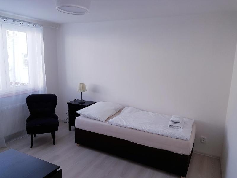 Economy Single Room image 3