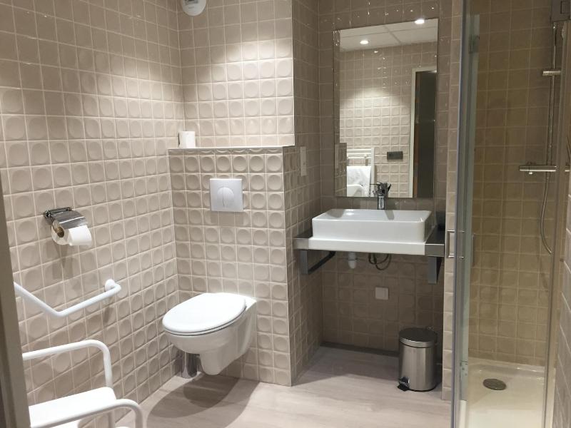 Double Room - Disability Access image 3
