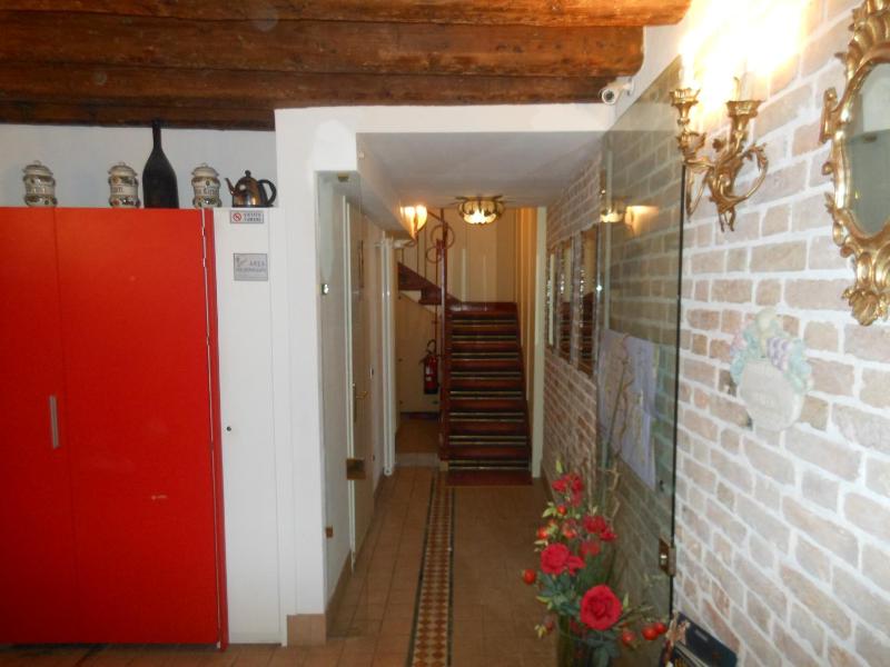 Double or Twin Room image 2