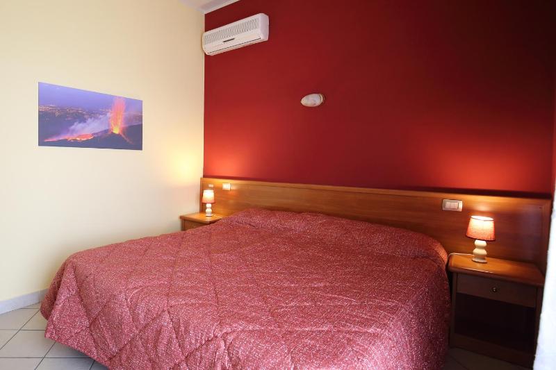 King Room with Balcony image 3