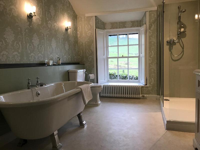 Deluxe Super King Room image 3
