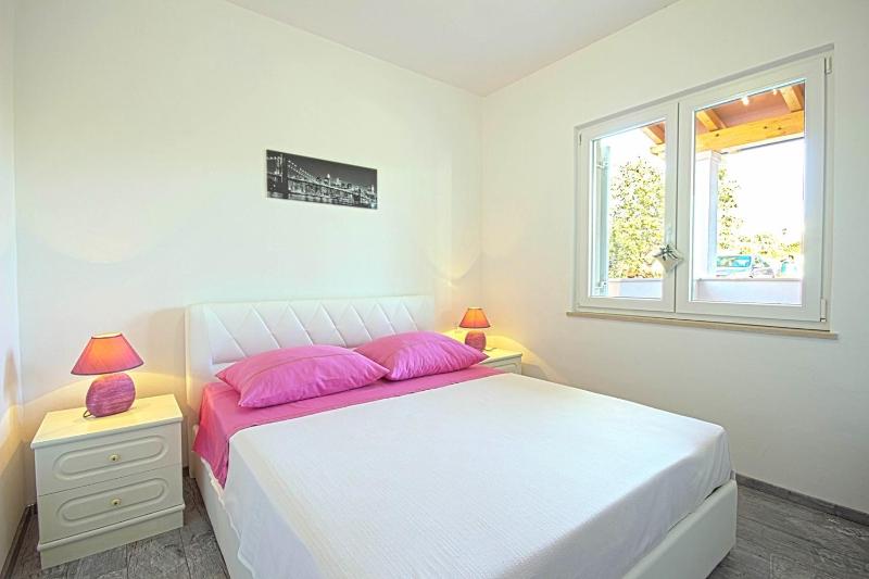 *Amazing modern apartment with 2 bedrooms* - image 20