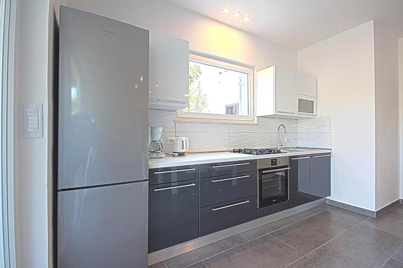 *Amazing modern apartment with 2 bedrooms* - image 19