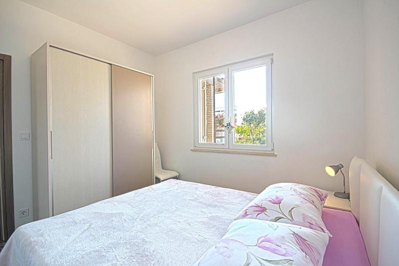 *Amazing modern apartment with 2 bedrooms* - image 7
