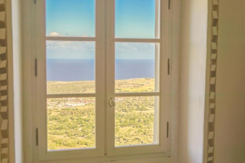 Deluxe Suite with Sea View image 1
