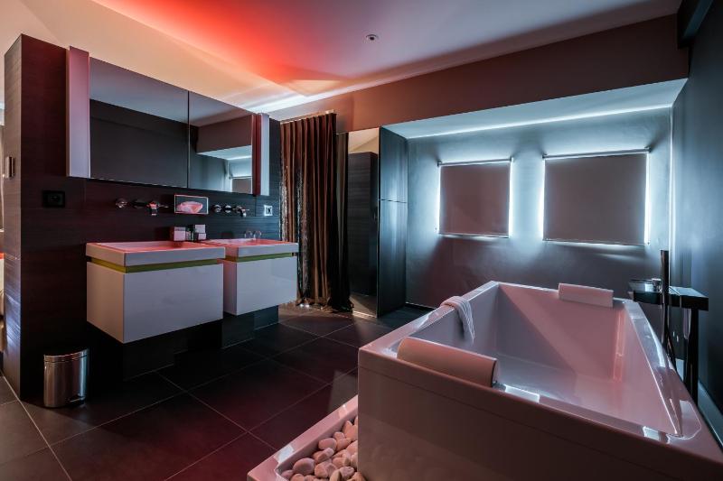 Suite image 2