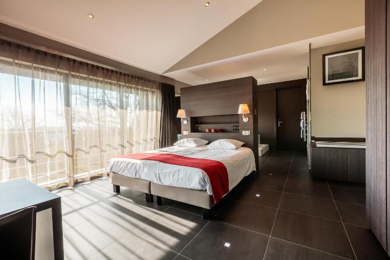 Suite image 1