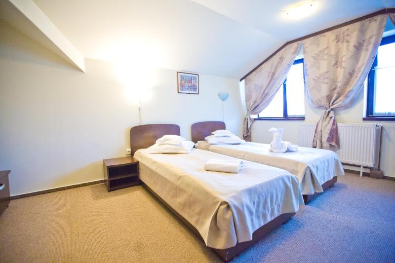 Economy Double or Twin Room image 4