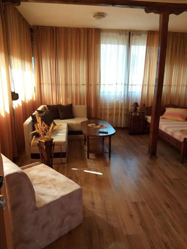 Double Room image 2