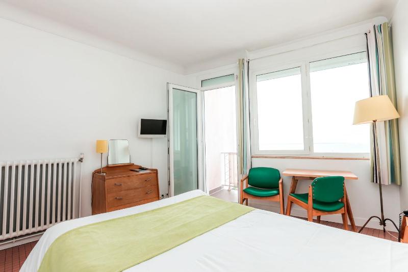 Hotel Le Trident Thyrsé - image 42