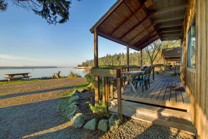 Cottage - Beach Front image 2