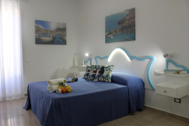 EXCLUSIVE HOME - image 22