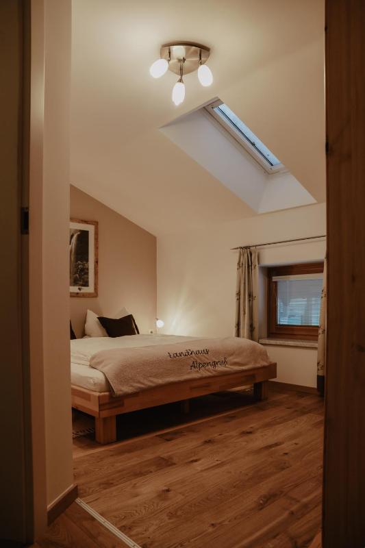 One-Bedroom Apartment with Balcony image 4