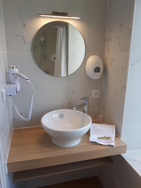 Superior Double Room image 3