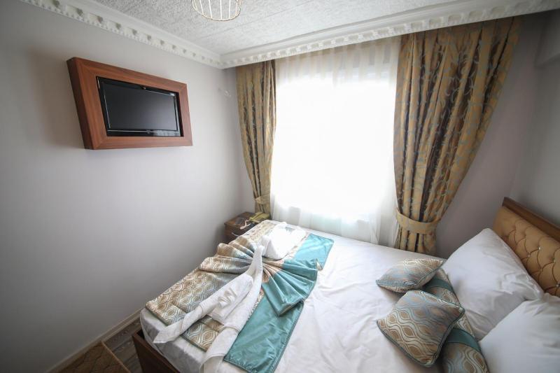 Budget Double Room image 3