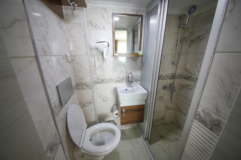 Budget Double Room image 2