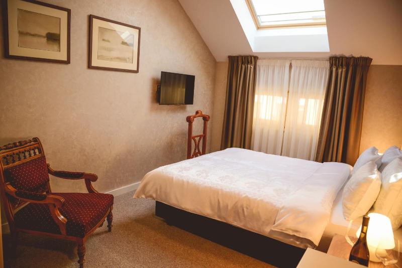 Superior Double Room image 2