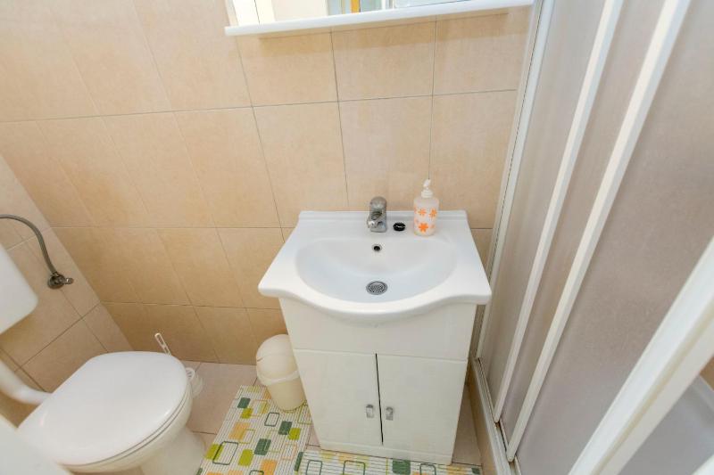 Apartment image 2