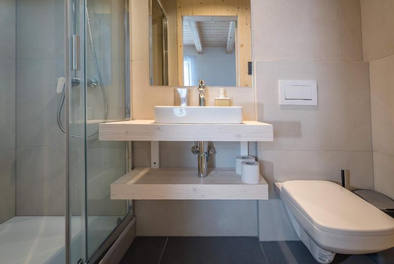 Superior Apartment image 3