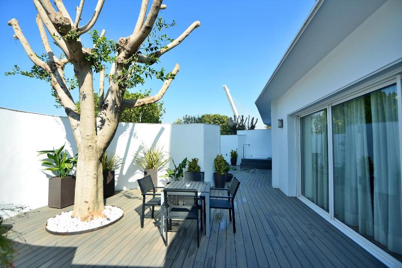 Suite with Hot Tub in Terrace (2 adults+2 children) image 4
