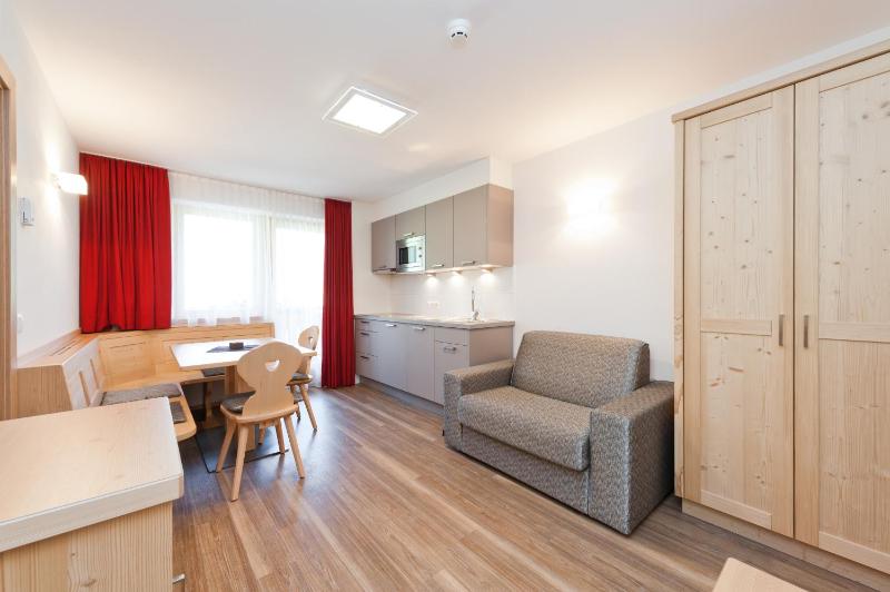 Superior Two-Bedroom Apartment (5 Adults) image 2
