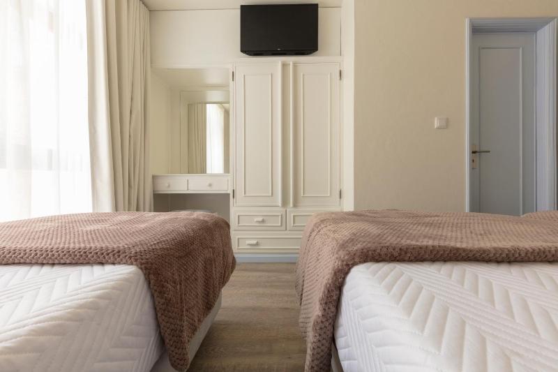 Triple Room image 3