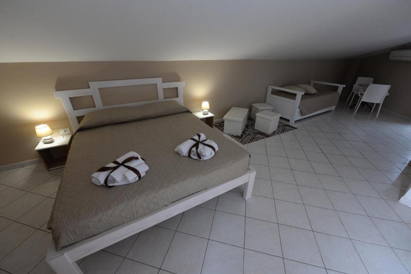 King Room with Sea View image 3