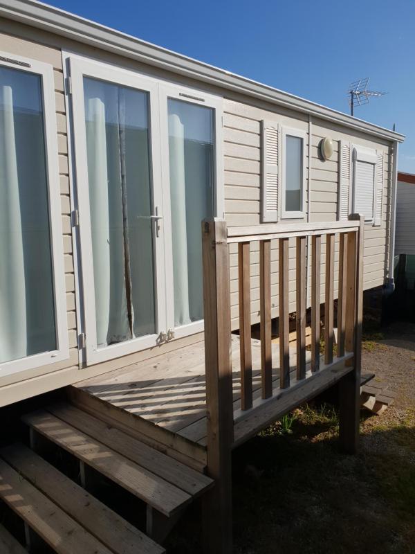 Family Bungalow (6 Adults) image 1