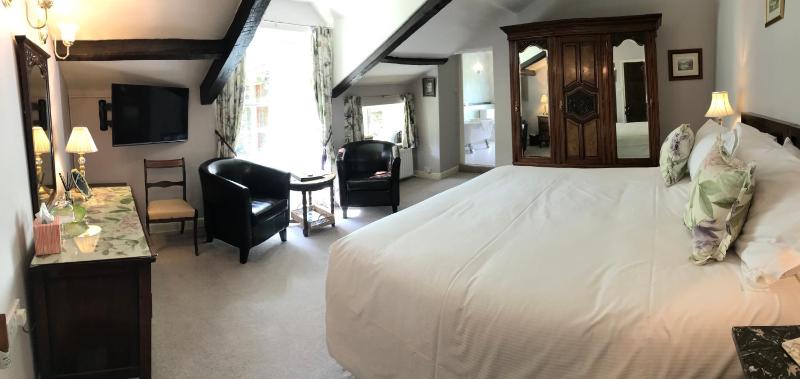 Deluxe Super King Room image 1