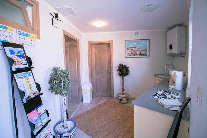 Double Room with Terrace image 3