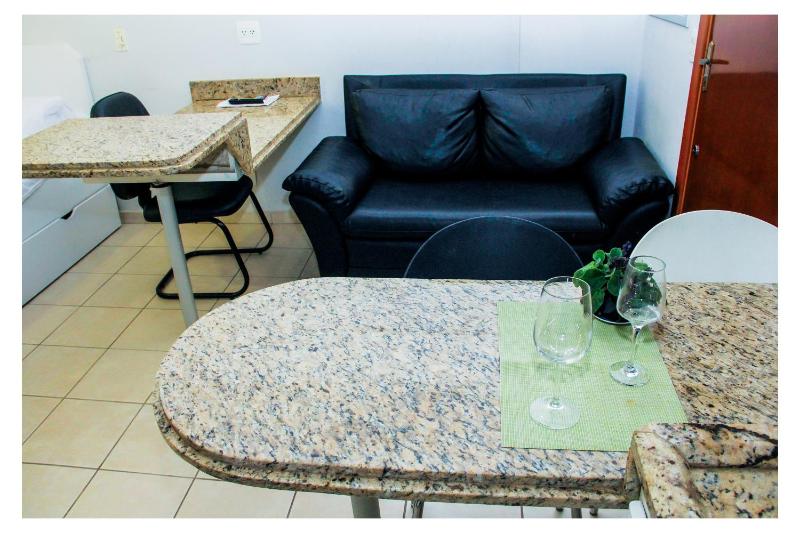 Flats Service Bueno - image 14