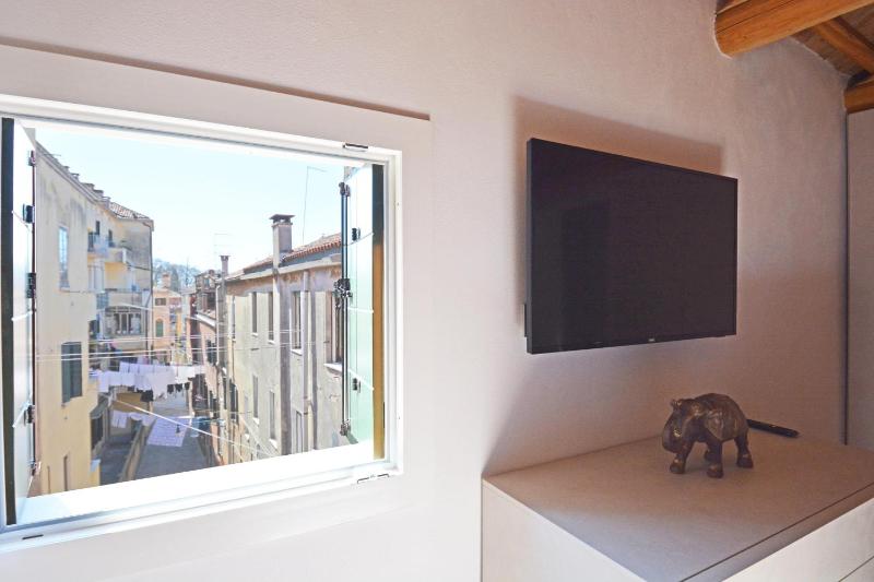 Apartment with Terrace image 4