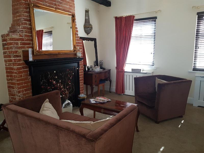 Deluxe Suite ( Not Dog Friendly) image 3