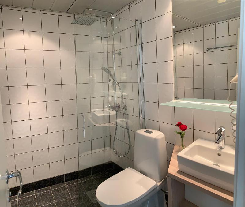 Superior Room with Balcony image 3