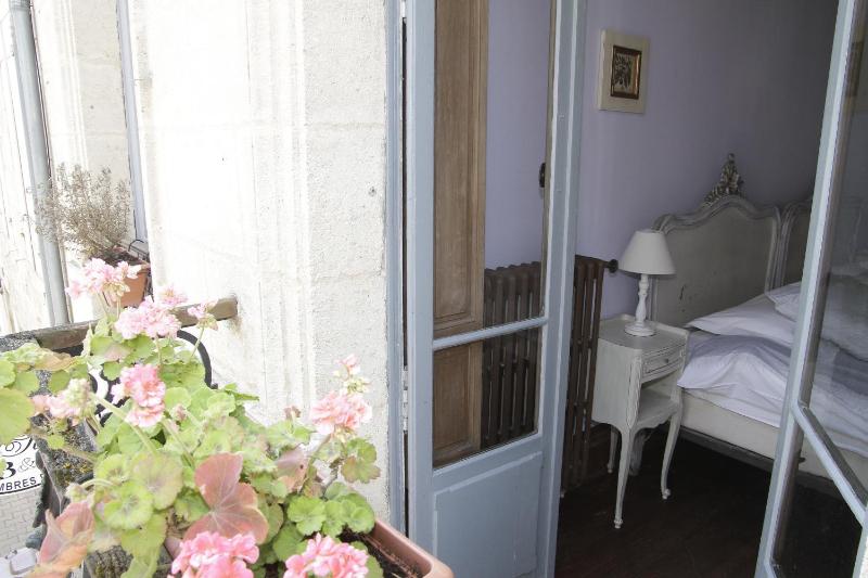 Twin Room image 2