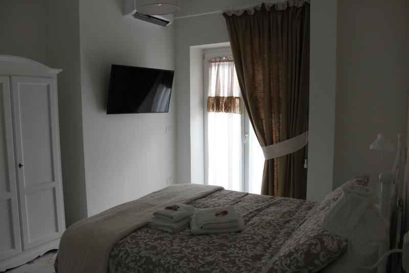Double Room with Terrace image 4
