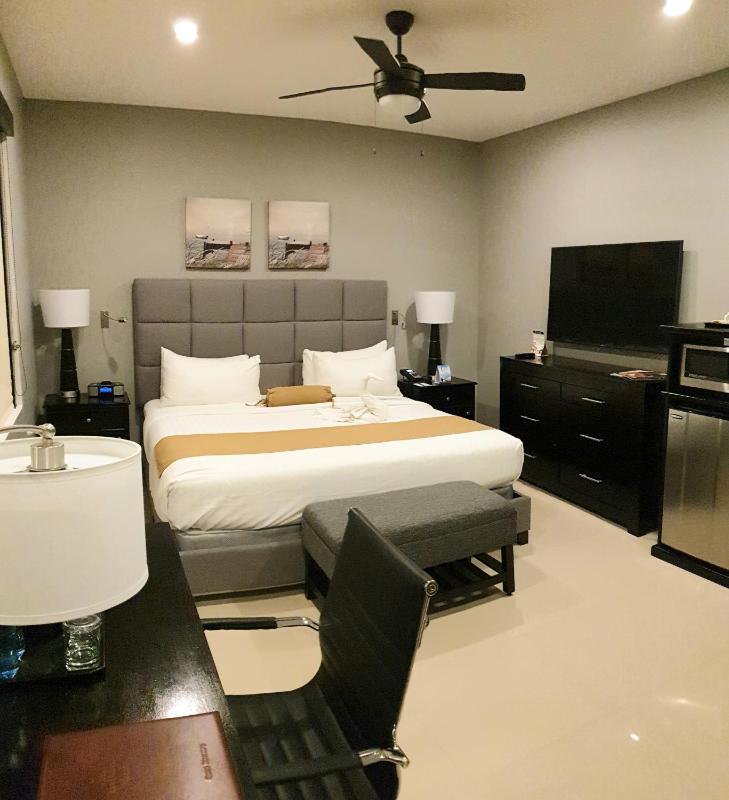 Best Western Plus Belize Biltmore Plaza - image 12