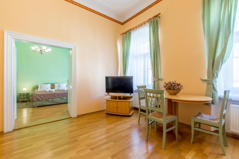One-Bedroom Apartment image 4