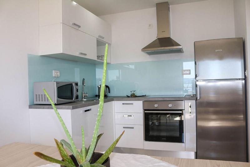 Beach Apartment Anđela - image 28