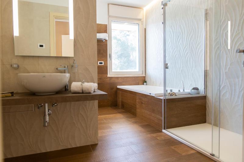Aurum Suites - image 6