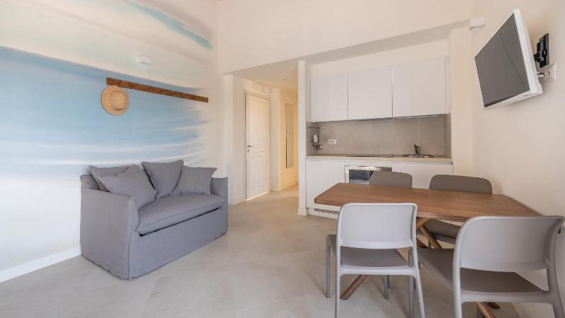 Studio Apartment image 3