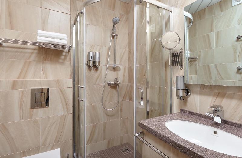 Double or Twin Room with Shower image 1