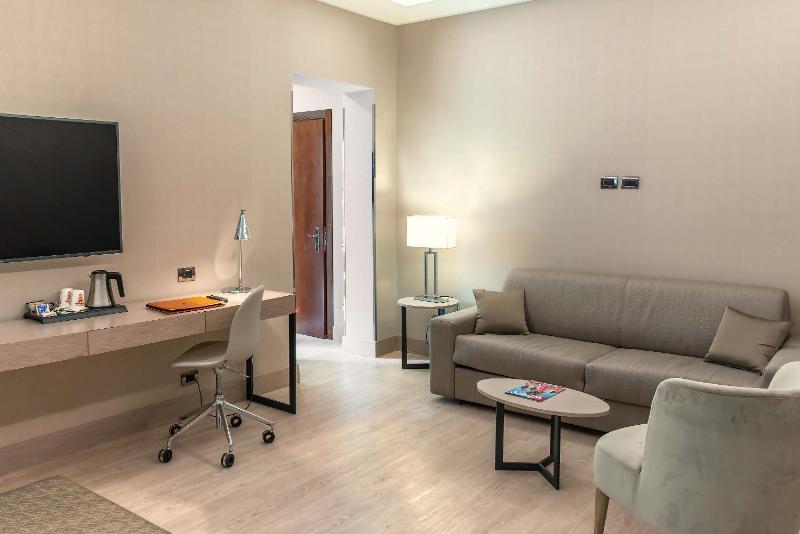 Junior Suite image 4