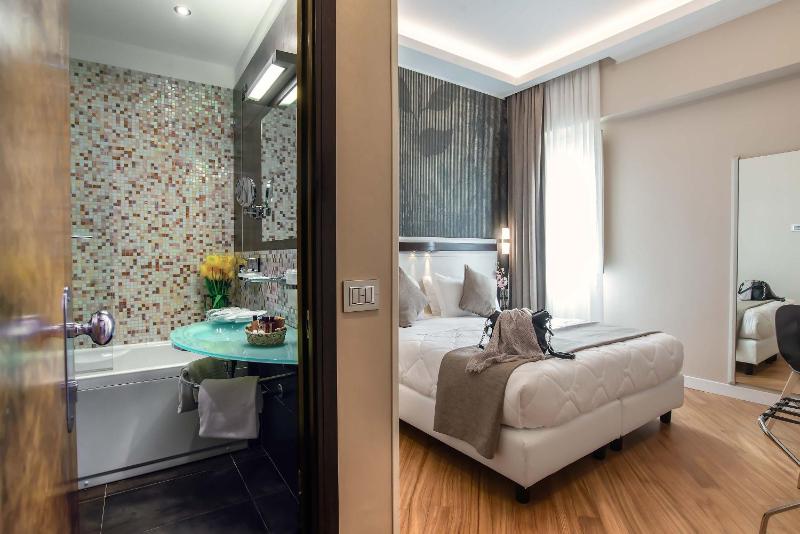 Family Room image 1
