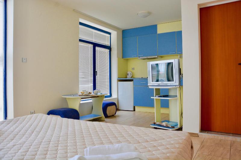 Double Room image 1