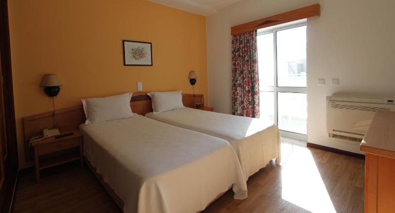 Twin Room with Land View image 4