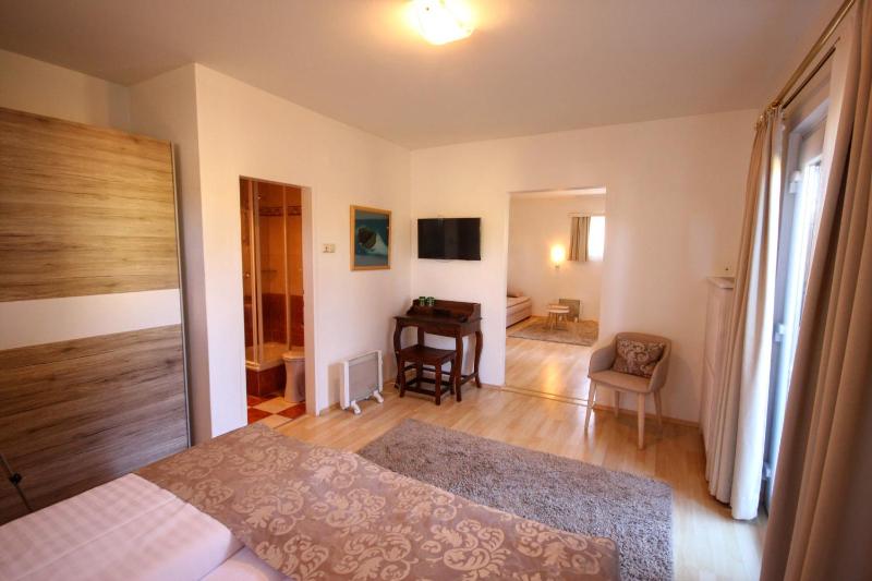 Family Room - Annex image 3